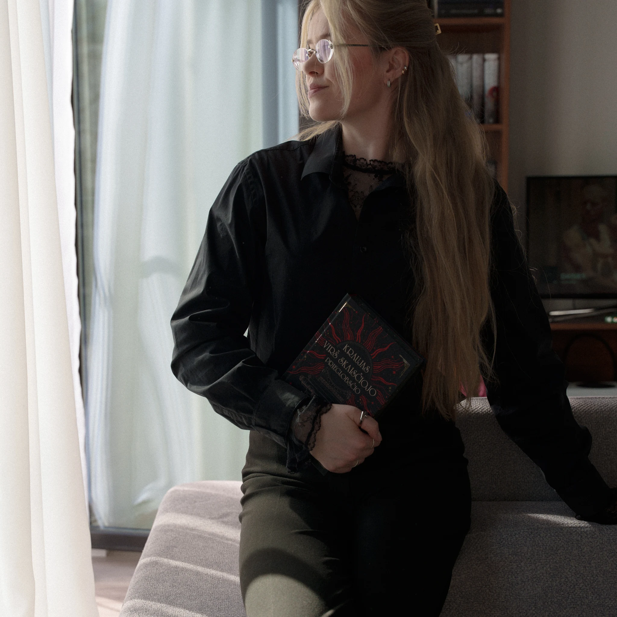 Book content, photo 1