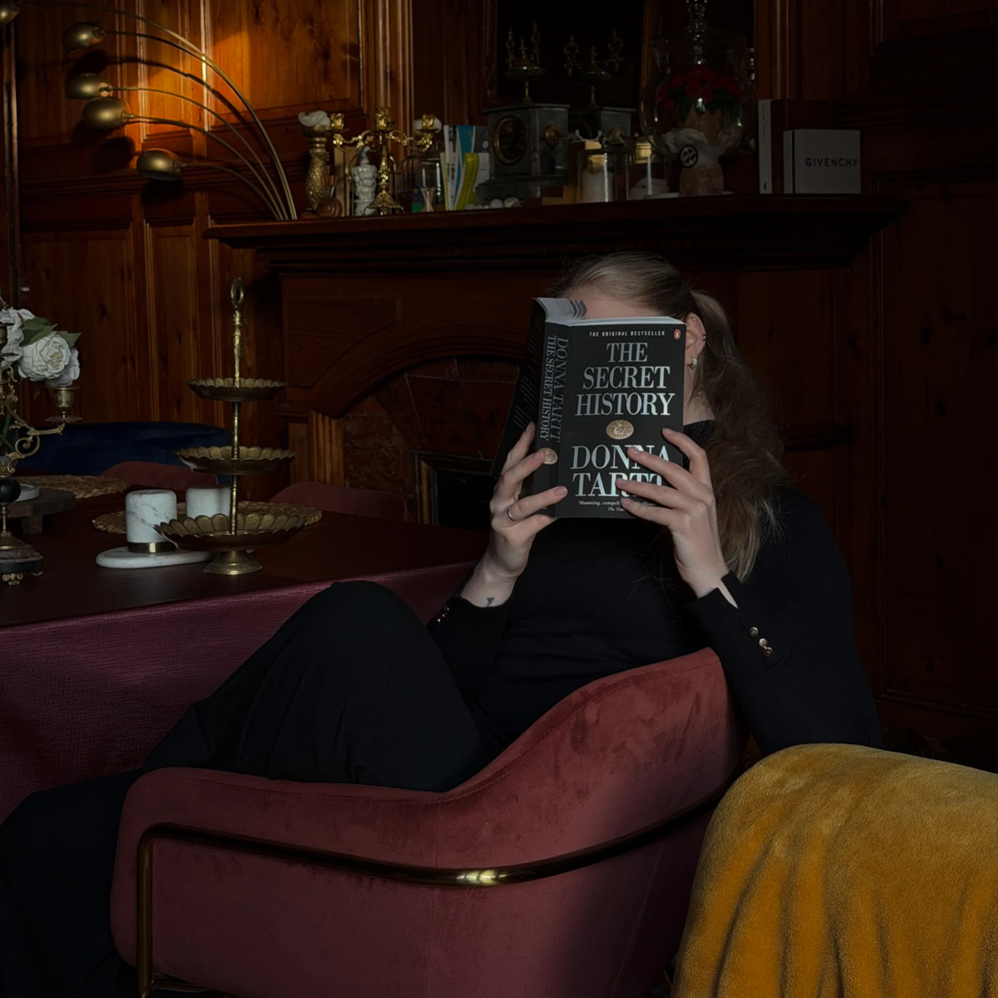 Book content, photo 9